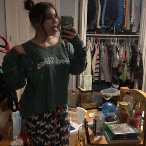 good vibes sweater without hood